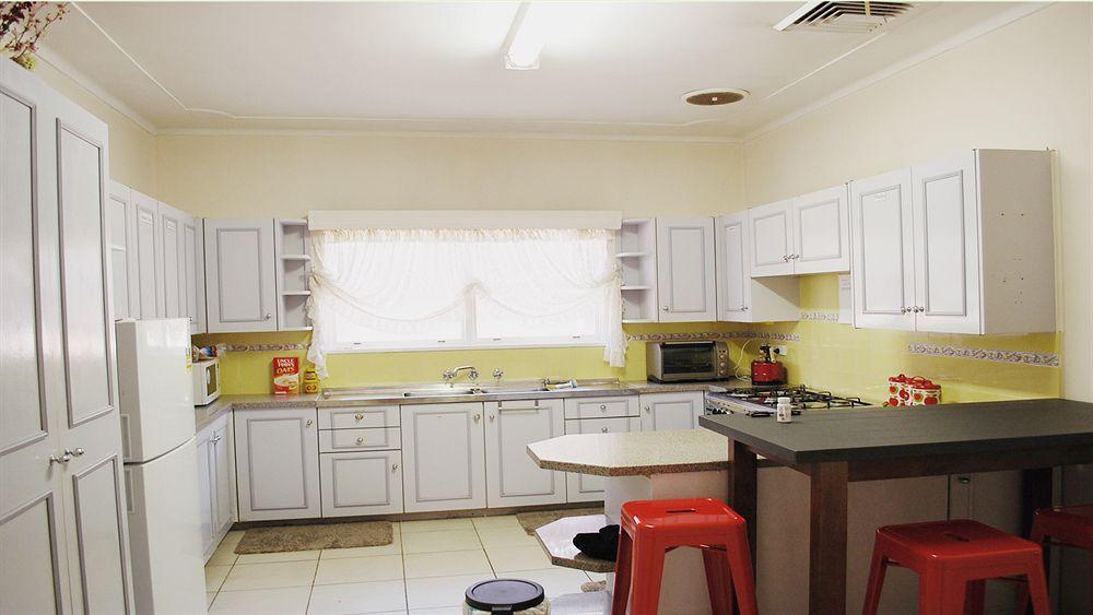 North Ryde Guesthouse ซิดนีย์ ภายนอก รูปภาพ